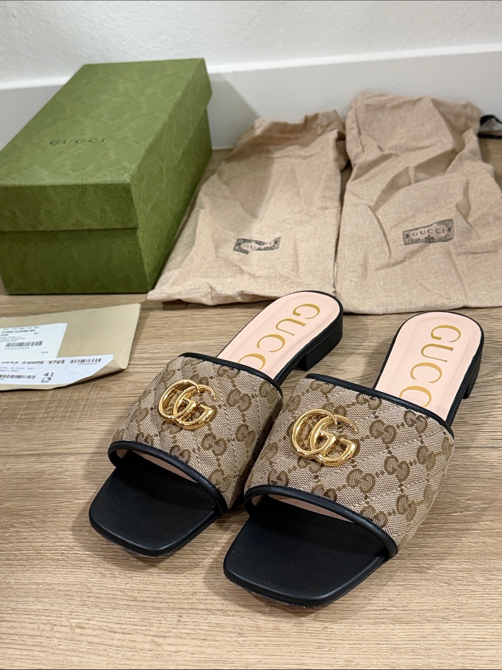Authentic Gucci T Original GG/Miro Soft Beige Ebony/Nero Size EU 41